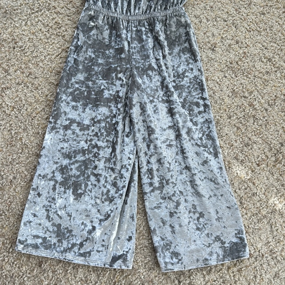 Girl’s Velvet Jumpsuit - Picture 3 of 5